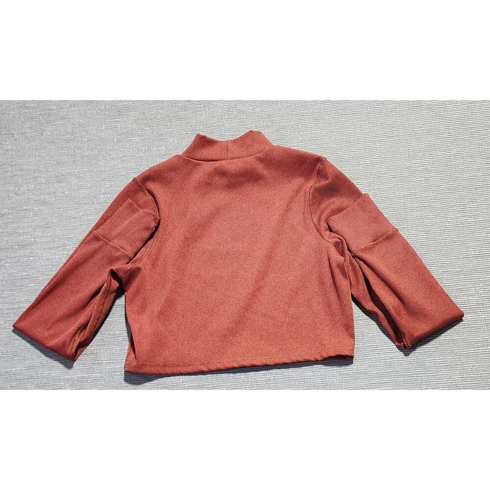 Offline by Aerie Ribbed Mock Neck Cropped Top Thumb‎ Hole Sleeves Women’s Size L - Picture 3 of 9